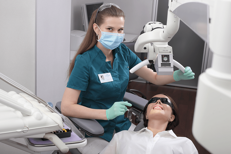 Кариес зубов: причины возникновения и современные методики лечения